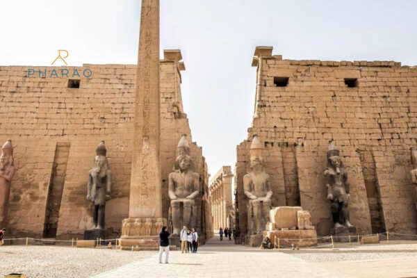 Luxor Tagesausflug ab Hurghada – Privat Tour ins Tal der Könige & Karnak Tempel